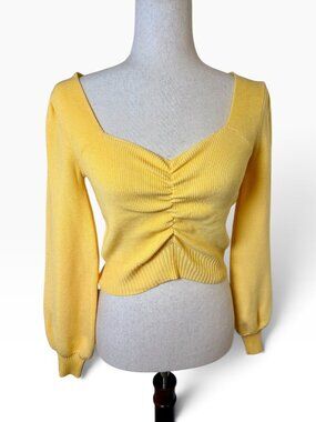 VICI Butter Yellow Ruched Sweetheart Cropped Sweater Medium